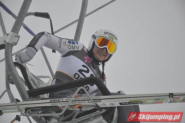 144 Anja Tepes